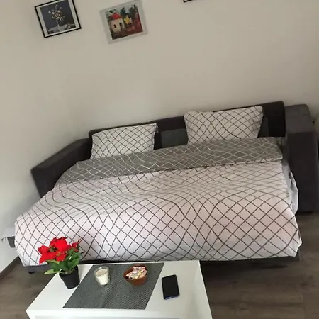 Slavija 5 *